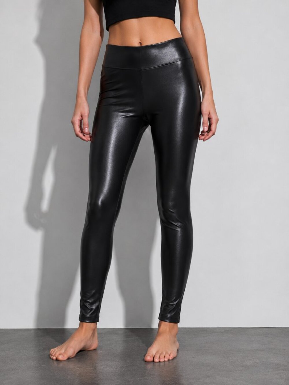 Santiny Black Coated Faux Leather Look High Waist Leggings Size M